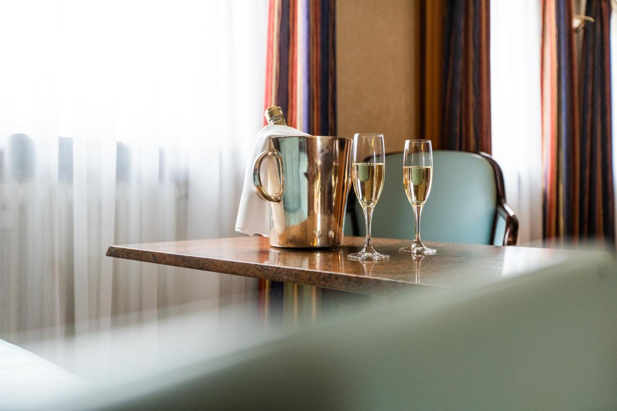 Hotel Royal Stuttgart Zimmer foto